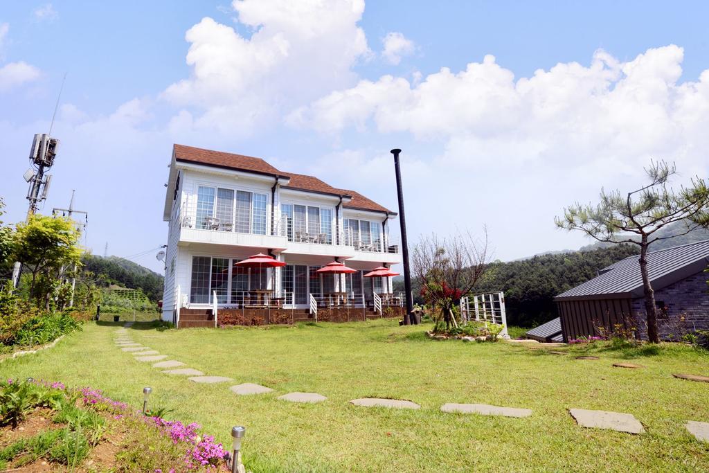 Walking Sky Pension Gapyeong Ngoại thất bức ảnh